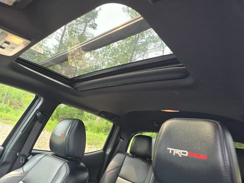 Used 2020 Toyota Tacoma TRD Pro AWD/4WD image 3