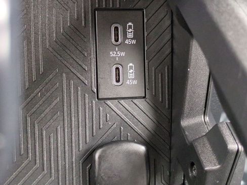 Used 2024 Toyota Tacoma TRD Off-Road image 21