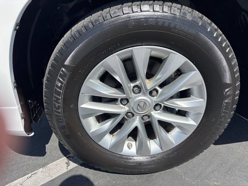 Used 2019 Lexus GX 460 Premium AWD/4WD image 10
