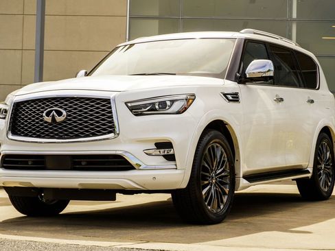 Certified 2023 INFINITI QX80 Sensory w/ Cargo Package AWD/4WD image 8