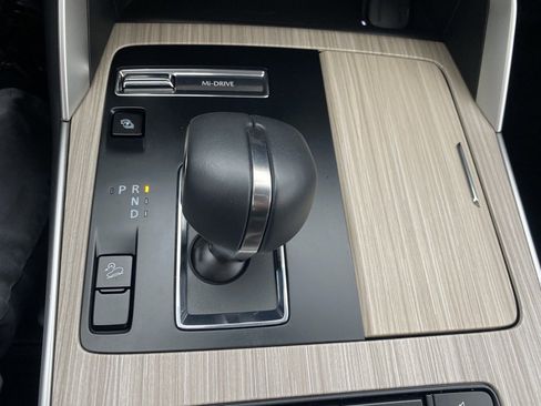 Certified 2025 MAZDA CX-70 Plug-In Hybrid w/ Premium Pkg image 26