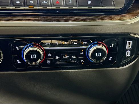 Used 2024 GMC Sierra 1500 Elevation image 14