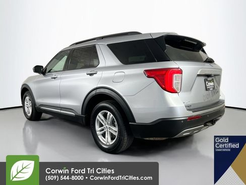 Used 2024 Ford Explorer XLT w/ Equipment Group 202A AWD/4WD image 11
