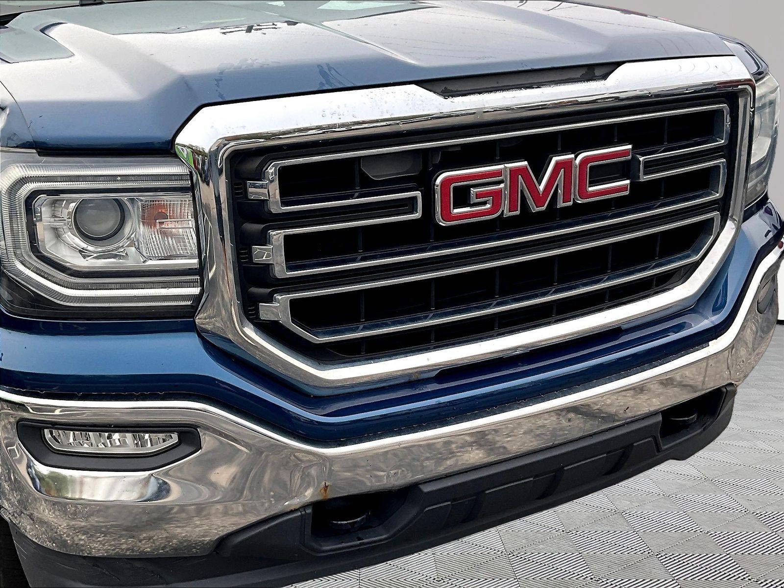 Used 2017 GMC Sierra 1500 SLE w/ SLE Value Package AWD/4WD image 31