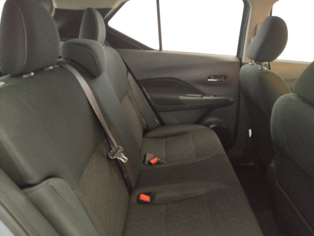 Used 2024 Nissan Kicks SV w/ Interior Electronics Package FWD image 19