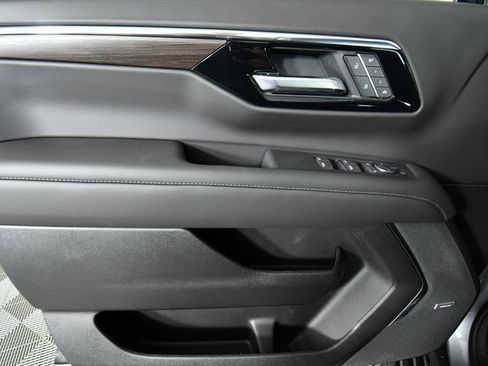 New 2026 Chevrolet Suburban LT w/ Comfort Package image 22