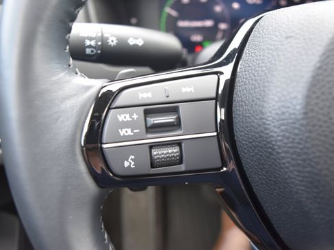 Used 2024 Honda Accord Touring image 17