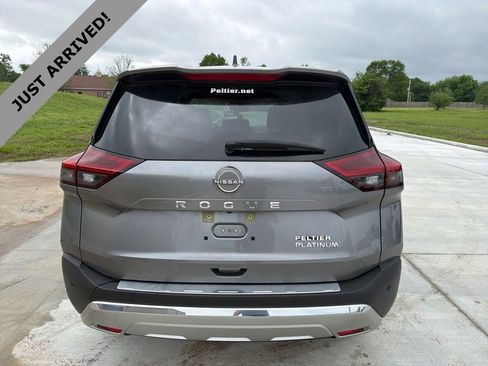 Certified 2023 Nissan Rogue Platinum w/ Platinum Premium Package image 6