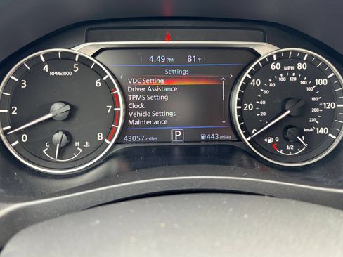 Used 2025 Nissan Altima 2.5 SV FWD image 40