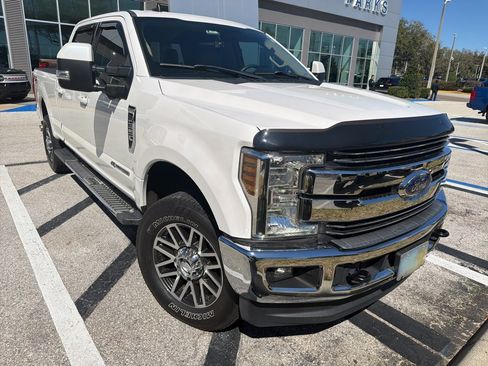 Used 2019 Ford F350 Lariat w/ Tow Technology Bundle image 2