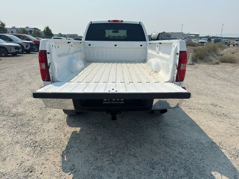 Used 2011 Chevrolet Silverado 2500 W/T AWD/4WD image 12