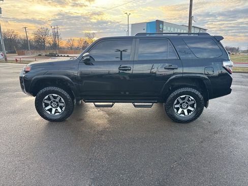 Used 2023 Toyota 4Runner TRD Off-Road Premium w/ Off Road Premium Plus Package image 29