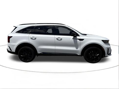 Used 2022 Kia Sorento SX FWD image 2