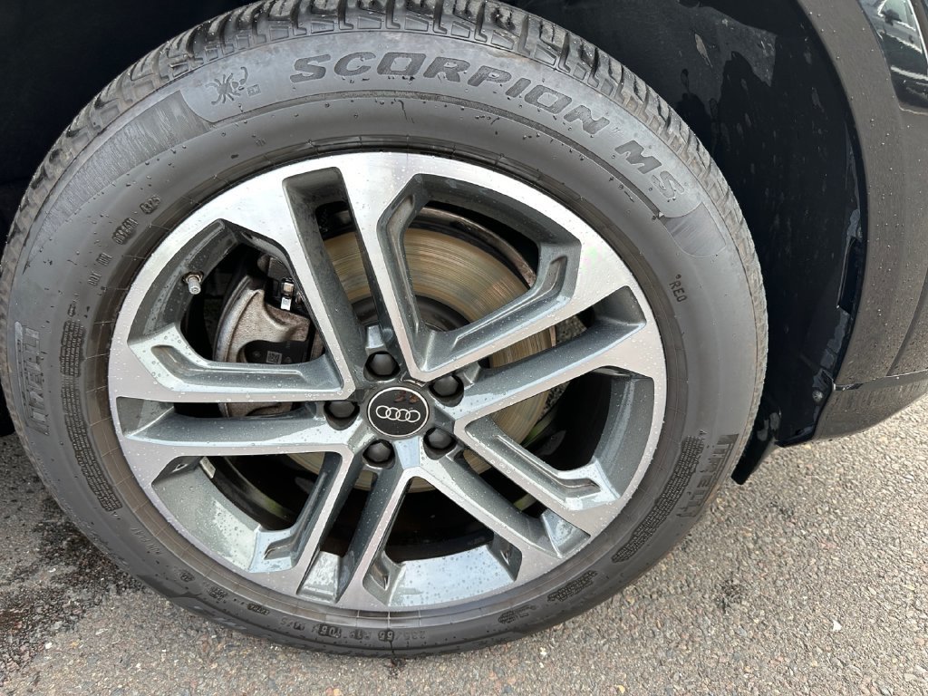 Certified 2025 Audi Q5 Premium w/ Convenience Package AWD/4WD image 17
