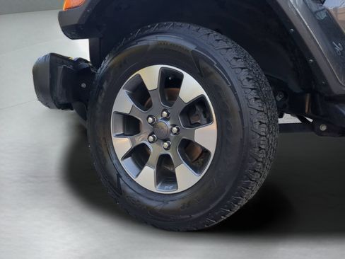 Used 2022 Jeep Wrangler Unlimited Sahara AWD/4WD image 70