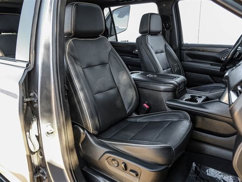 Used 2021 Chevrolet Suburban Premier w/ Premium Package image 39