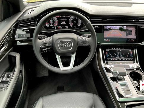 Used 2024 Audi Q8 Premium Plus w/ Premium Plus Package image 4