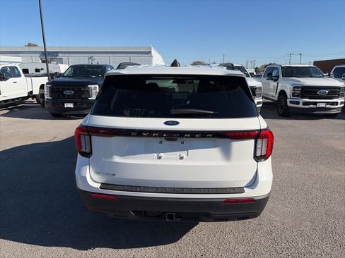 New 2026 Ford Explorer Active image 5