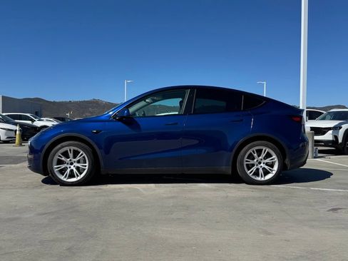 Used 2023 Tesla Model Y Long Range AWD/4WD image 6