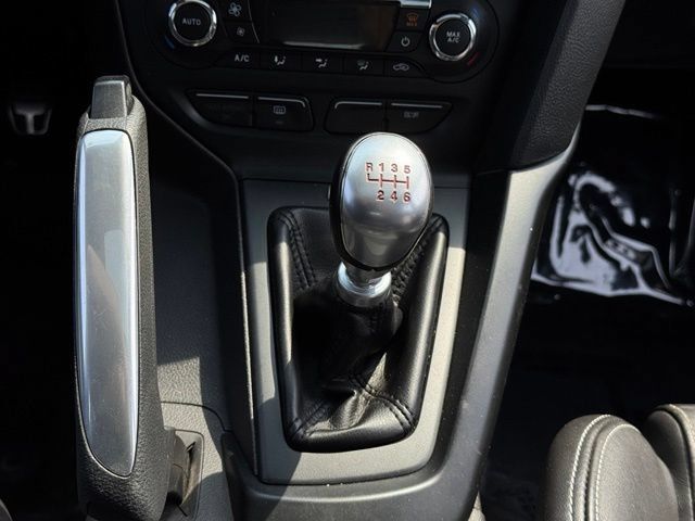 Used 2013 Ford Focus ST FWD image 17