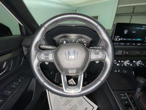 Used 2025 Honda CR-V Sport image 14