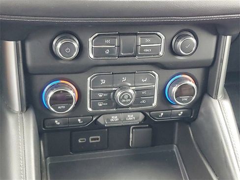 Certified 2021 Chevrolet Tahoe LT w/ LT Signature Package image 30