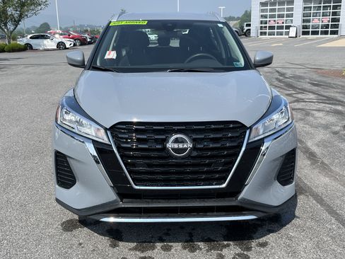 Used 2024 Nissan Kicks SV FWD image 12