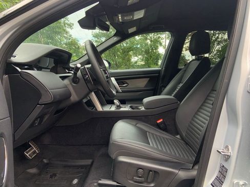 Certified 2025 Land Rover Discovery Sport Dynamic SE image 11