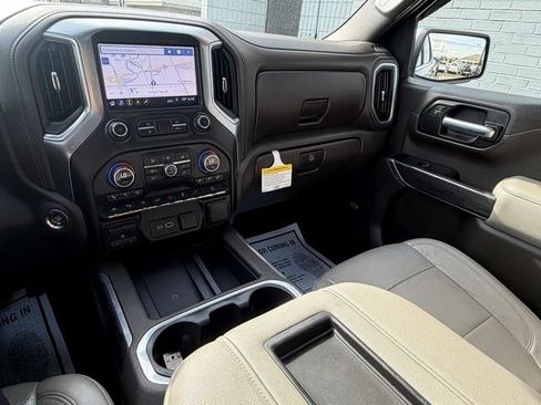 Used 2019 Chevrolet Silverado 1500 LTZ w/ LTZ Premium Package AWD/4WD image 22