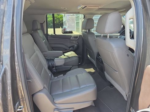 Used 2019 GMC Yukon XL Denali w/ Open Road Package AWD/4WD image 14