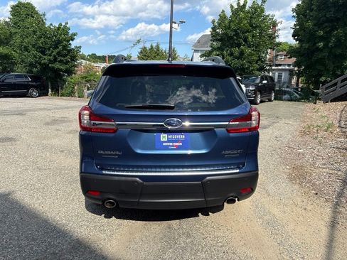 Used 2022 Subaru Ascent Limited w/ Technology Package AWD/4WD image 5