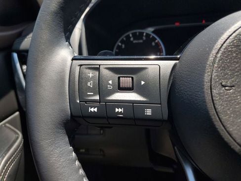 Used 2021 Nissan Rogue SL FWD image 24