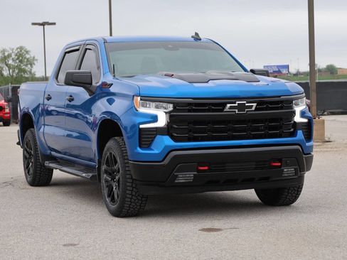 Used 2023 Chevrolet Silverado 1500 LT Trail Boss AWD/4WD image 4