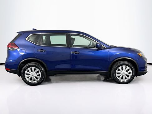 Used 2019 Nissan Rogue S image 12
