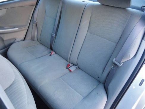 Used 2010 Toyota Corolla LE FWD image 24