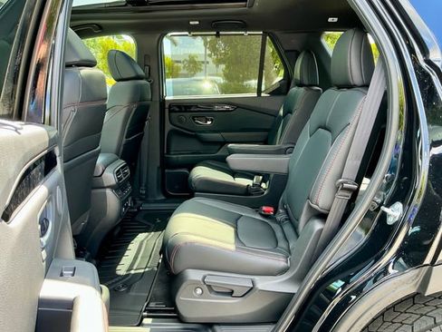 New 2026 Honda Pilot TrailSport image 9