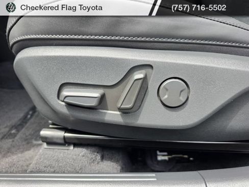 Used 2023 Kia Niro SX Touring FWD image 20