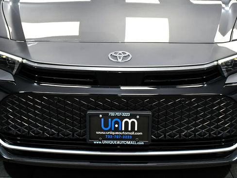 Used 2024 Toyota Crown AWD/4WD image 69