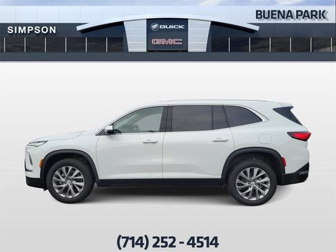 Used 2026 Buick Enclave Preferred image 5