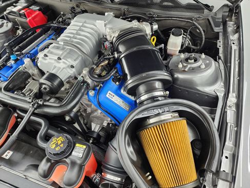 Used 2011 Ford Mustang Shelby GT500 w/ SVT Performance Pkg RWD image 18