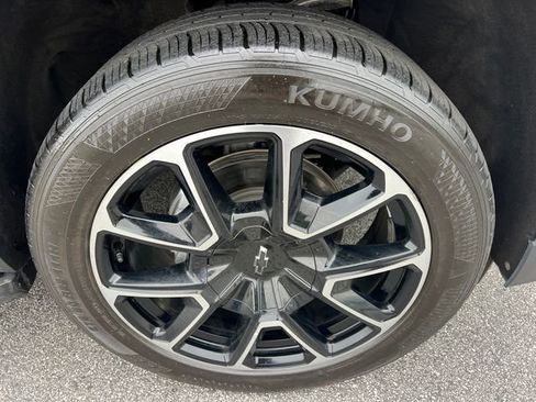 Used 2022 Chevrolet Tahoe RST image 12