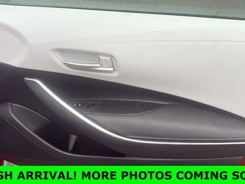 Used 2022 Toyota Corolla SE w/ Carpet Mat Package (TMS) image 29