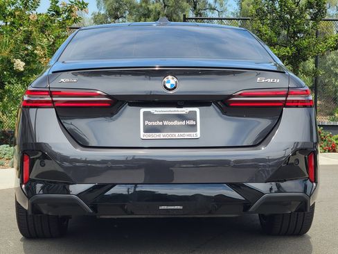 Used 2024 BMW 540i xDrive w/ Executive Package image 6