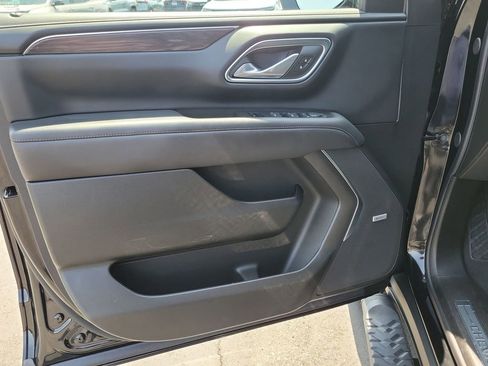 Used 2024 Chevrolet Tahoe Z71 w/ Luxury Package AWD/4WD image 23