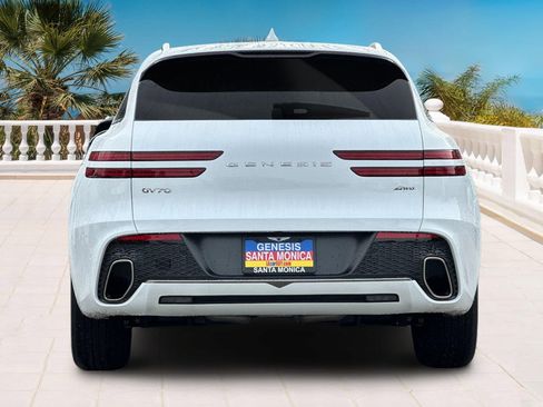 Used 2023 Genesis GV70 2.5T w/ Select Package image 6