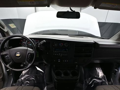 Used 2022 Chevrolet Express 2500 w/ Driver Convenience Package image 22