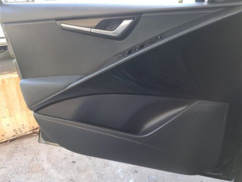 Used 2023 Kia Niro EX Touring image 26