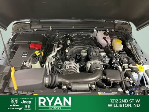 New 2026 Jeep Wrangler Unlimited Sahara AWD/4WD image 21