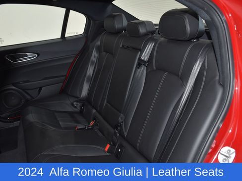 Used 2024 Alfa Romeo Giulia Sprint AWD/4WD image 28