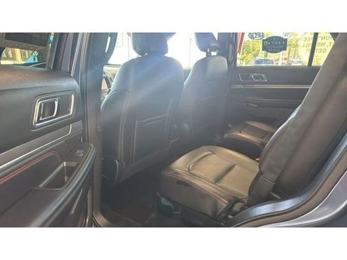 Used 2018 Ford Explorer Sport w/ Equipment Group 401A image 10